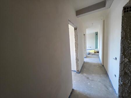 Ali Demi Shitet Apartament 2+1