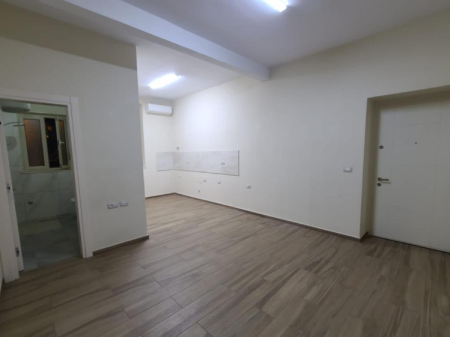 🏢 2+1 për Zyra / Biznes – Bulevardi Zogu i Parë