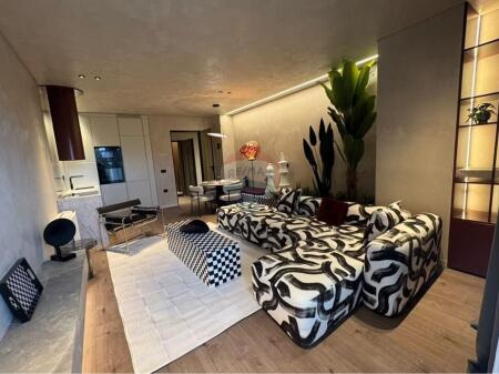 Jepet Apartament 1+1 me qira tek Lion Park