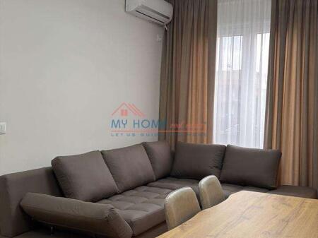 Appartamento 1+1 in affitto Comune di Parigi Tirana