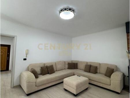 APARTAMENT ME QIRA 2+1+2 ME GARAZHD TEK BRYLLI