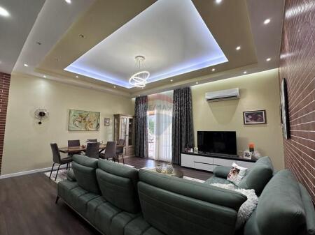 Shitet 1+1 +Verande e madhe