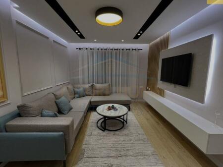 Affitto, Appartamento 2+1, Oxhaku, Tirana.