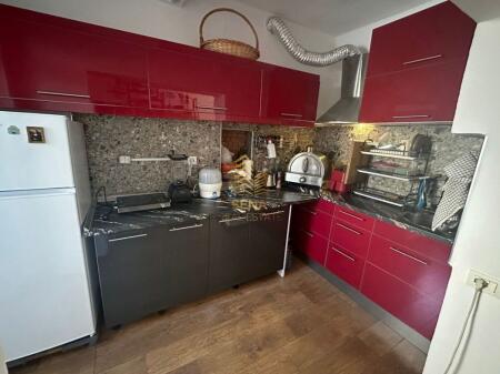 Rent, Apartment 1+1+Separate Kitchen, Pazari i Ri, 60,000 Lek/month