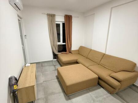 Jepet me qera apartament 1+1+post parkimi te Kompleksi "Univers City" prane Qtu