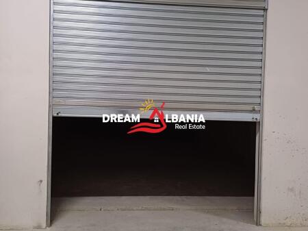 Magazine me qera ne Rrugen Karl Gega, ne Tirane (ID 4281296)