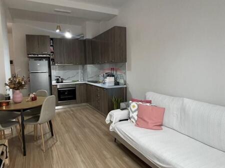 APARTAMENT 1+1 NE SHITJE TEK KOMPLEKSI KONTAKT!