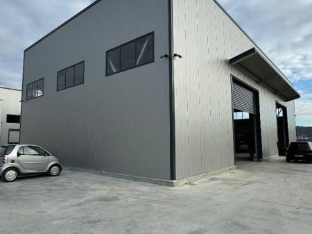 WAREHOUSE FOR SALE IN PRUSH