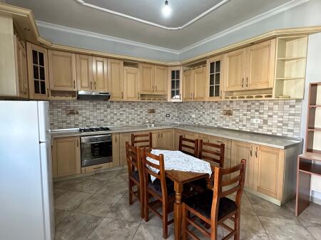 JEPET ME QERA – KATI I DYTË I NJË VILE