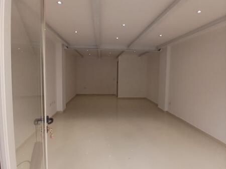 Duplex business premises for rent at Petrela Street, Bulevardi i Ri.