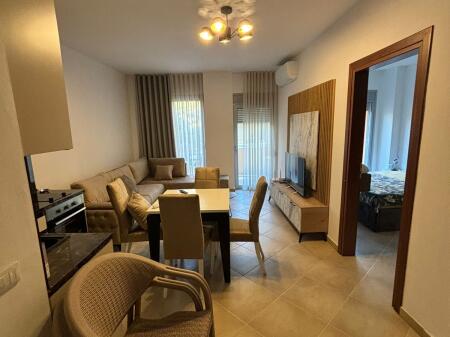 🏠 Apartament 1+1 – Për Qira | Lungo Mare, Vlorë