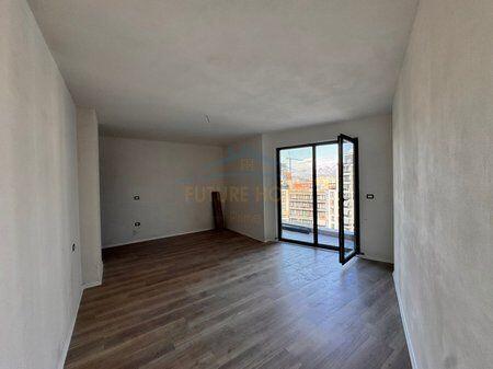 Shitet, Apartament 2+1 , Ish Fusha Aviacionit , Tirane