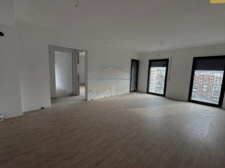 Shitet, Apartament 2+1, Don Bosko, Tiranë.