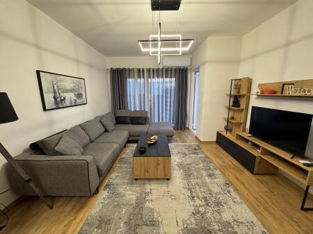 Jepet apartament me qera 2+1+2