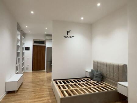 STUDIO FOR RENT 65 M2 BARRICADES STREET 65,000 LEKE