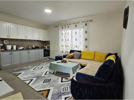 SHTEPI 2 KATESHE ME QIRA NE RRUGEN NJAZI MEKA