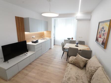 Jepet me qera 1+1 mobiluar  liqeni that  649 eu