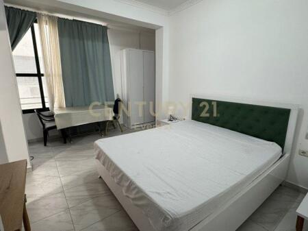 Hotel me qira në Golem – pranë detit