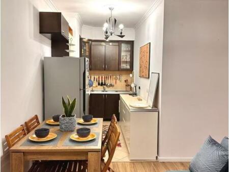 Shitet apartament 2+1 Zogu i Zi