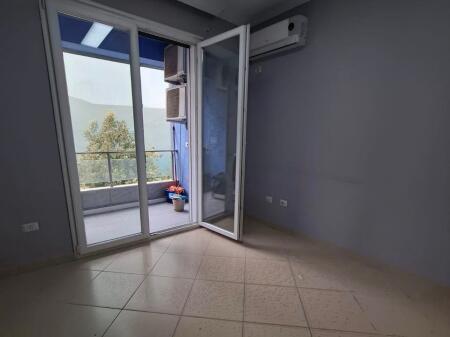 Ufficio in affitto nel centro di Tirana