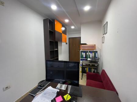 ZYRE PER QERA 15 M2 MYSLYM SHYRI 250 EURO