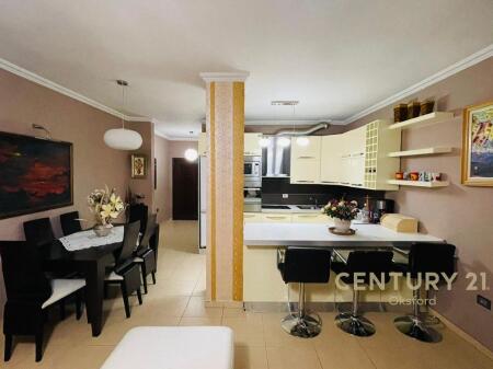 JAPIM ME QIRA APARTMENT 2+1 TEK KODRA E PRIFTIT