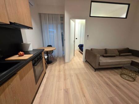 Apartament 1+1 tek Liqeni i Thate!
