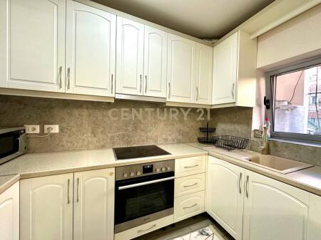 QIRA, APARTAMENT 1+1 TE RRUGA E DIBRES❗️ 450 leke /Muaj