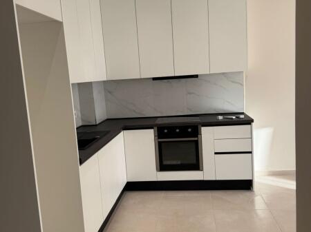 Jepet Me Qera Apartament 1+1+1 Post Parkimi