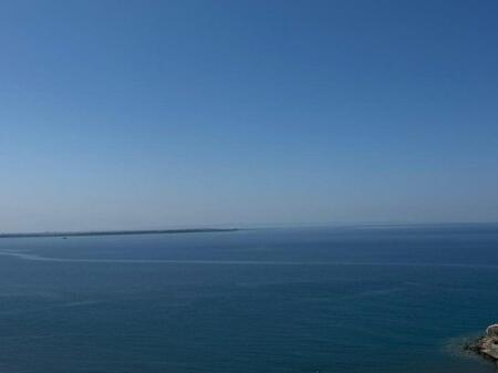 JEPET ME QERA HOTEL-BAR -RESTORANT +PISHINA NE RANEN E HEDHME, SHENGJIN MOBILIM MODERN I DHOMAVE DHE BAR RESTORANTIT