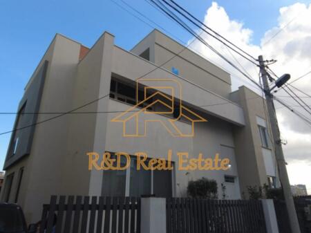 🏡 VILË ELITARE MULTIFAMILJARE – NDËRTIM I RI 2023📍 Pranë Vilave Gjermane | 360 m²