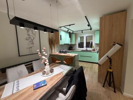 Apartament me qira 64m2 – Myslym Shyr (prane Gjykates se Shkalles se Pare)