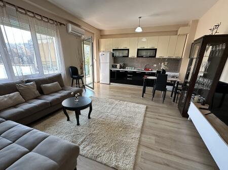Liqeni i thate , luxury 2+1 apartment for rent 700 euro