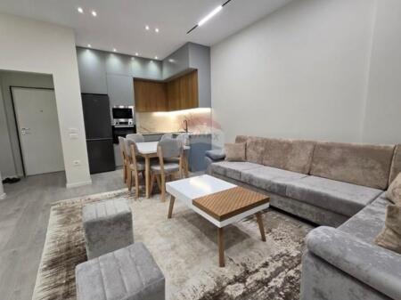 Apartament me 2+1 te rruga e Elbasanit