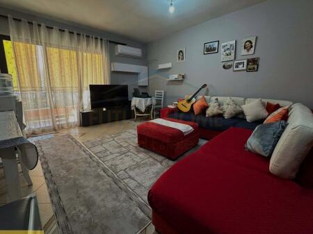 Shitet , Apartament 2+1+2, Yzberisht