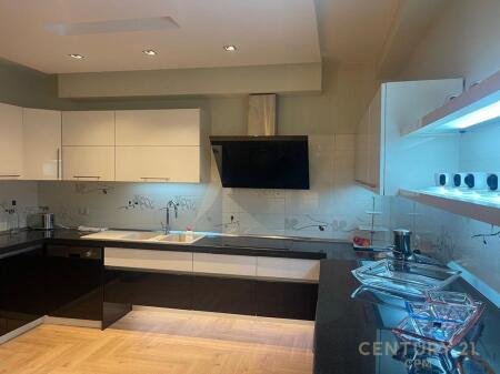 Apartment 2+1+2 for rent in Ish Bllok, near the University Bookstore.