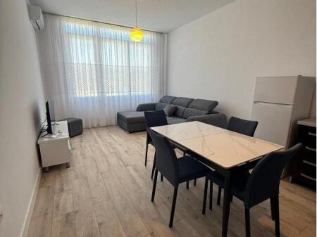 JEPET ME QIRA APARTAMENT 1+1 NE YZBERISH