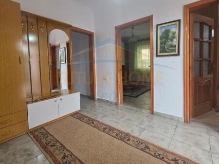 Rent, Apartment 2+1+2+2 Parking Spaces, Xhamlliku, Tirana