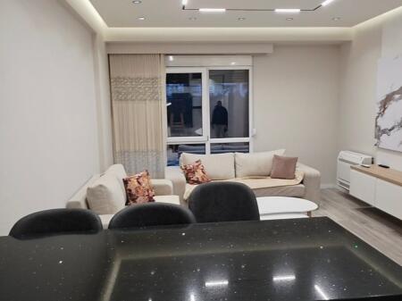 Super 1+1 me Qera ne Astir