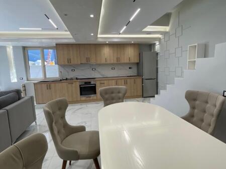 Shtepi private me qera rruga Idriz Dollaku Ali Dem