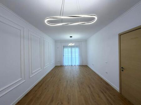 Apartament 2+1 Shitet Pall. Shigjeta/ Hotel Marinaj