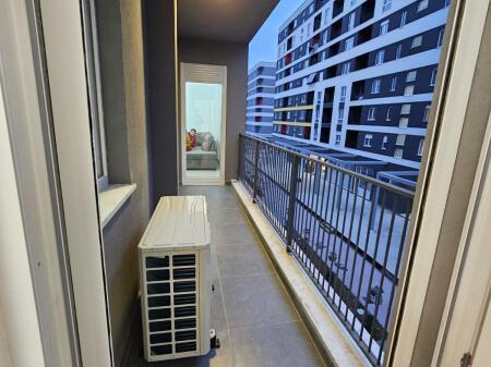 VENDESI APPARTAMENTO 3+1 UNIVERS CITY