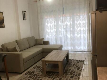 🏡 JEPET ME QIRA APARTAMENT 1+1 – PALLAT I RI prane Komunes se Parisit