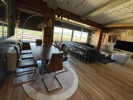 Qera, Duplex 3+1+3+Post Parkimi, Liqeni i Thate, Tiranë.