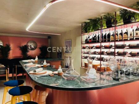AFFITTO, BAR-RISTORANTE MODERNO CON VERANDA, VICINO AL CENTRO 7.500 € /Mese