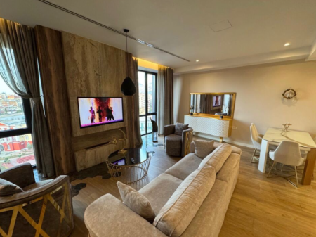 🏢 Apartament 1+1 – Kompleksi Park Gate, Rruga e Elbasanit