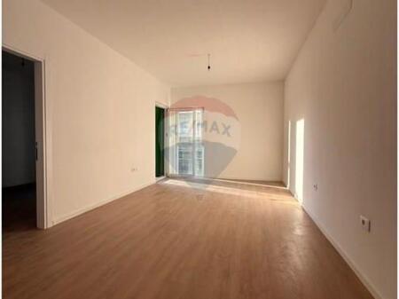 FOR SALE APARTMENT 1+1 TIRANA ENTRY 1 !