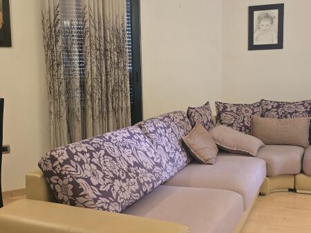 Jepet me qira 2+1+2 ,tek 21 Dhjetori