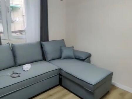 Jepet me qera apartament 1+1 Rruga Kavajes 550Euro