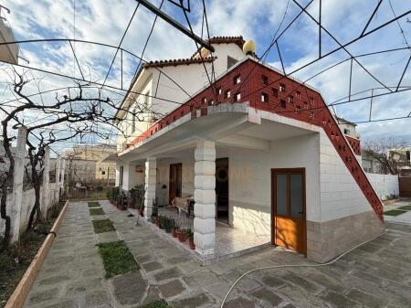 Shitet, Shtëpi Private,Plazhi i Vjeter,Vlorë